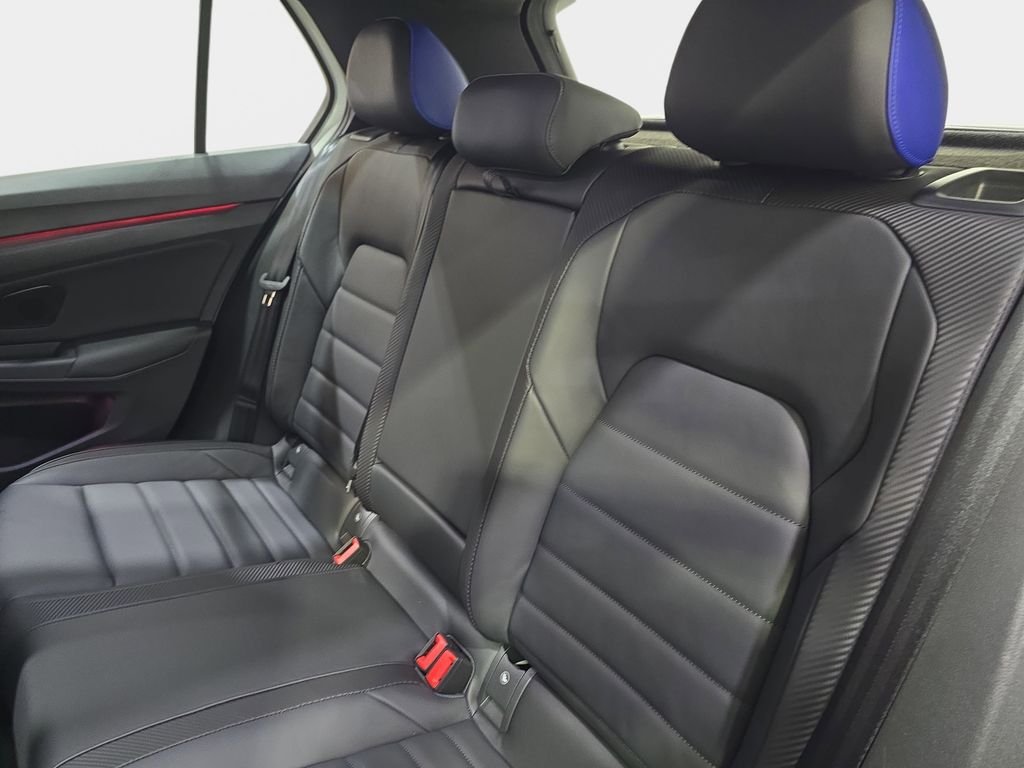 Used 2024 White Volkswagen 2.0T image 17