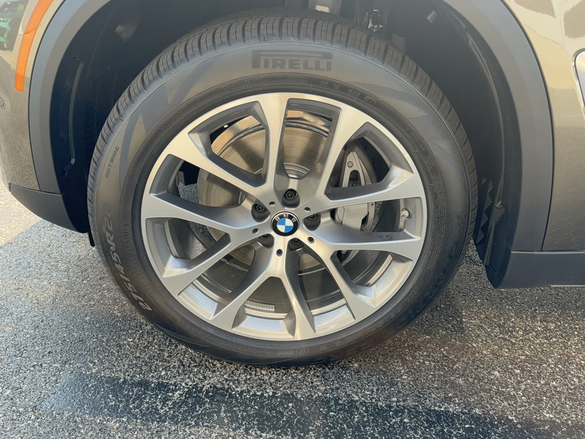 New 2026 Manhattan Green Metallic BMW xDrive40i image 33