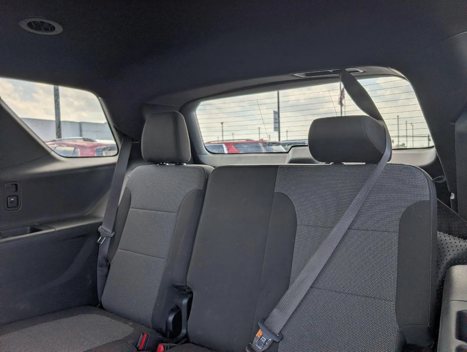 Used 2023 Silver Sage Metallic Chevrolet LT Cloth image 10