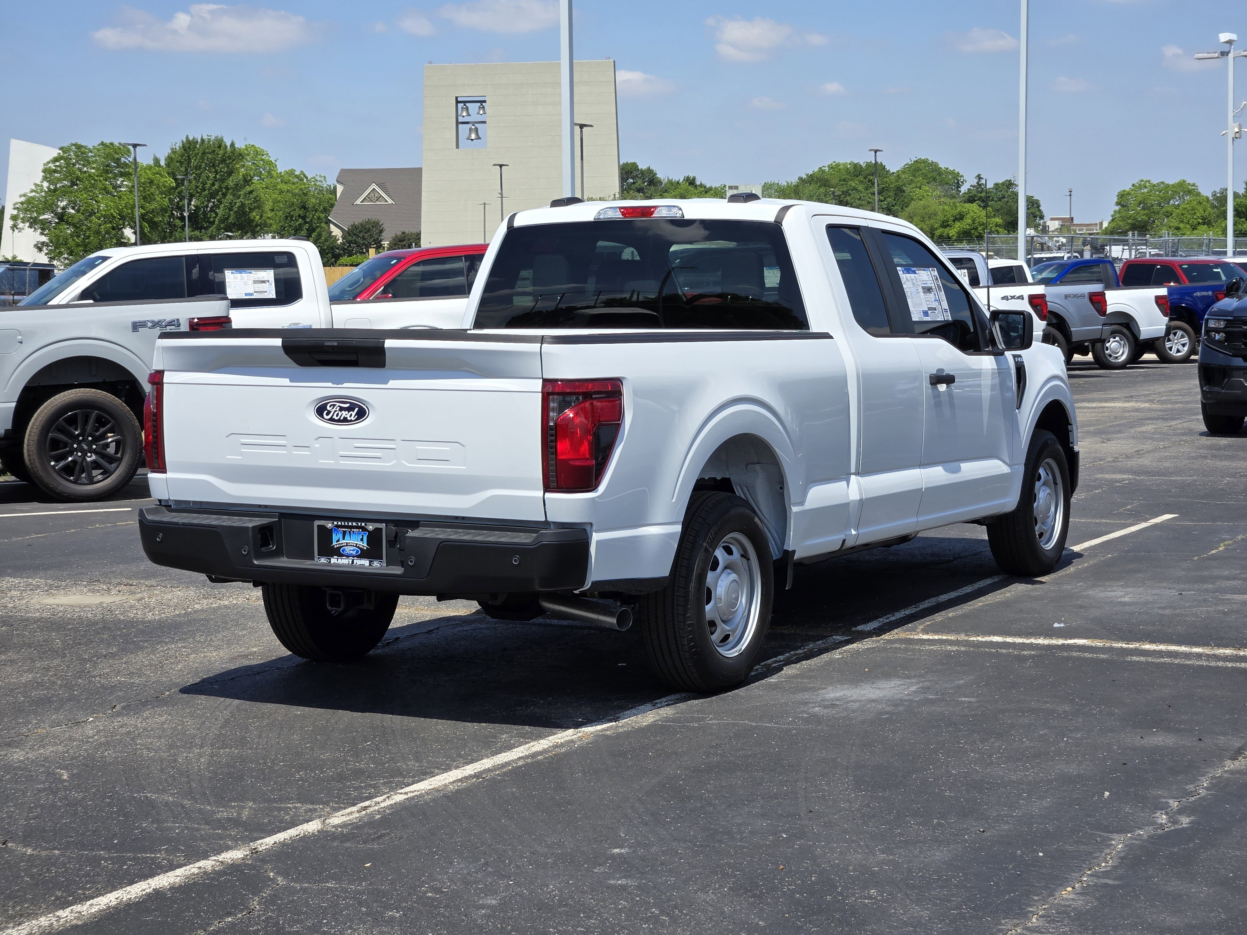 New 2026 Oxford White Ford XL image 4
