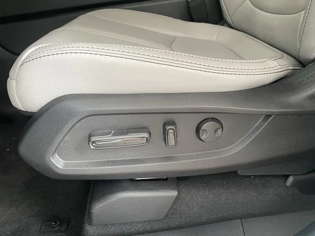 2025 Honda Pilot EX-L - Photo 25