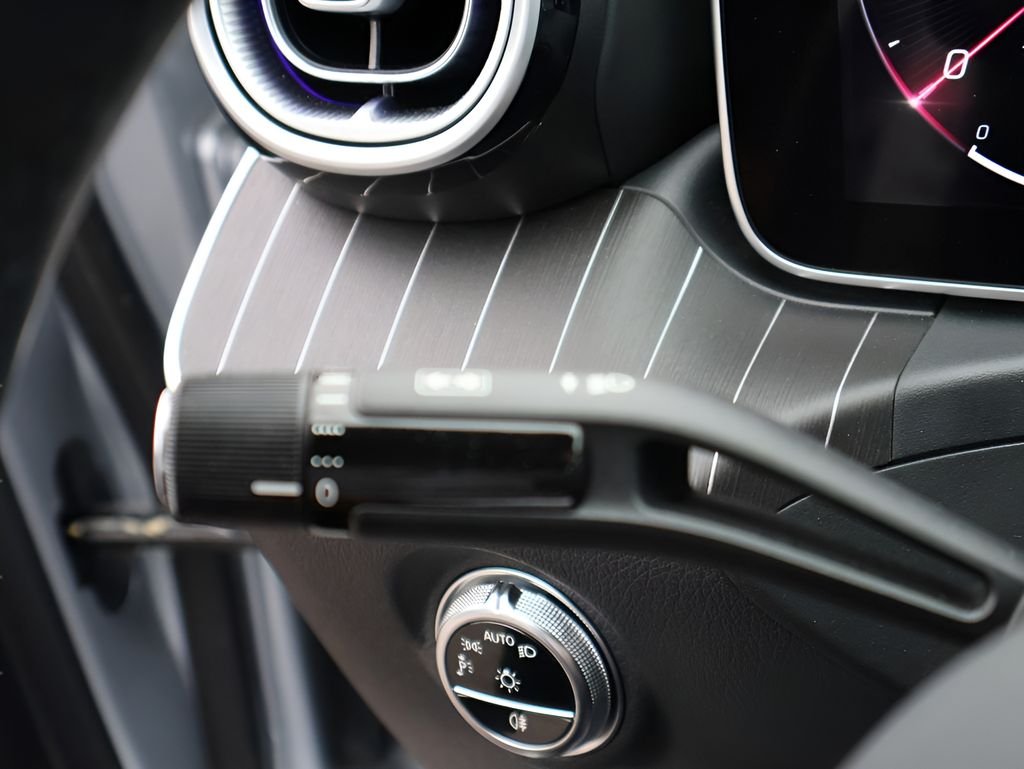 Used 2024 Cirrus Silver Metallic Mercedes-Benz C 43 AMG® image 35