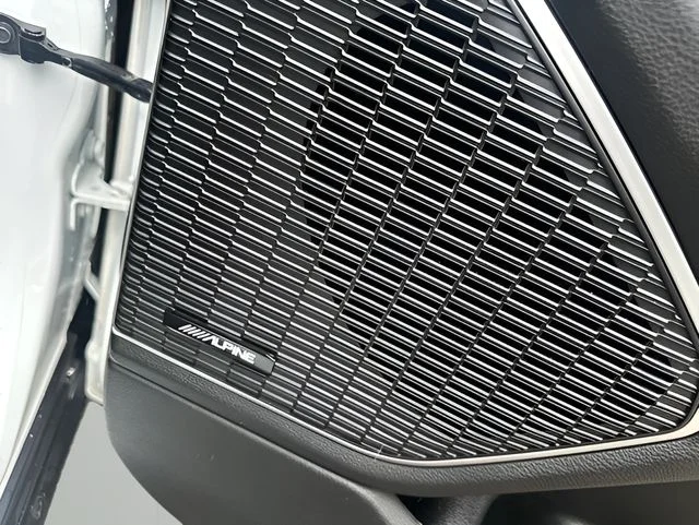 Used 2022 White Jeep 4xe image 45