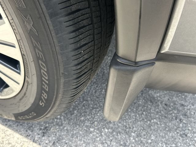 Used 2023 Gray Nissan SV image 12