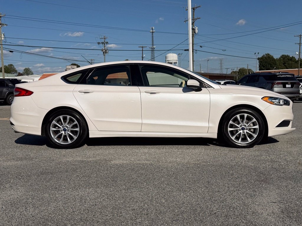 Used 2017 White Ford SE image 32