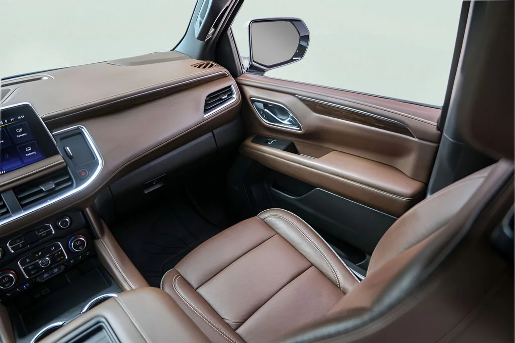 Used 2023 Beige Chevrolet High Country image 34