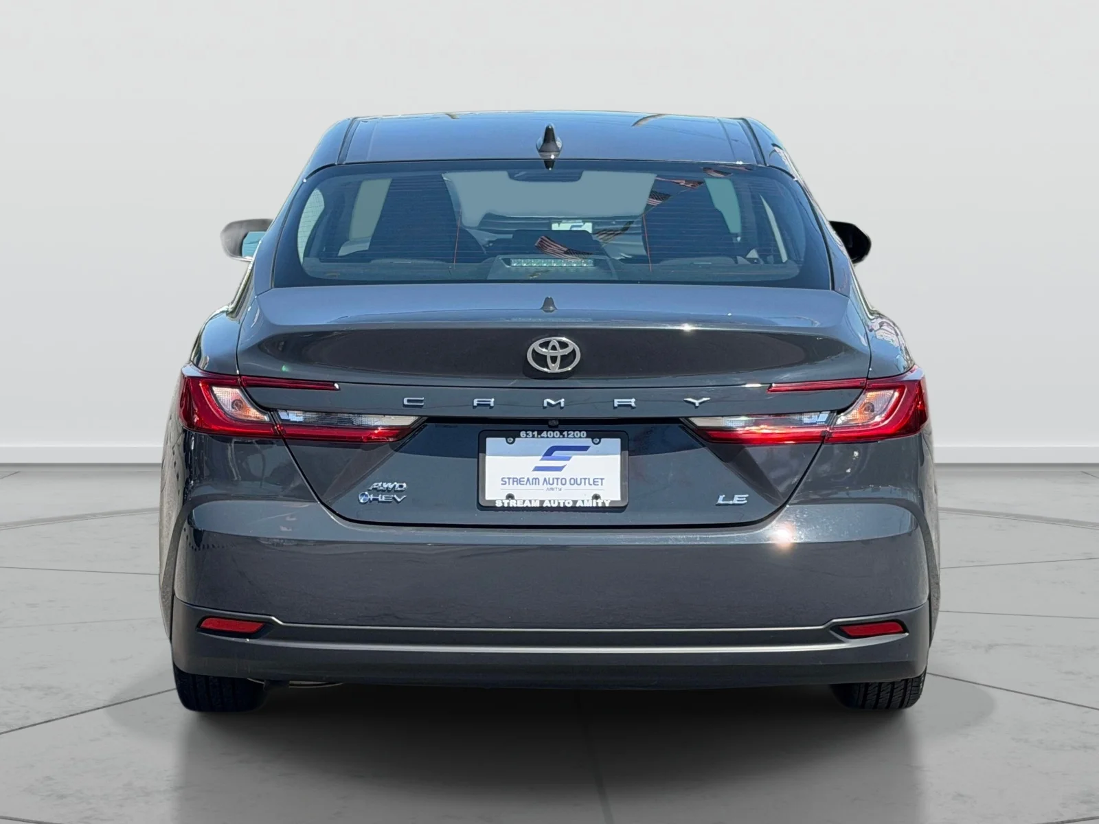 2025 Toyota Camry LE - Photo 6