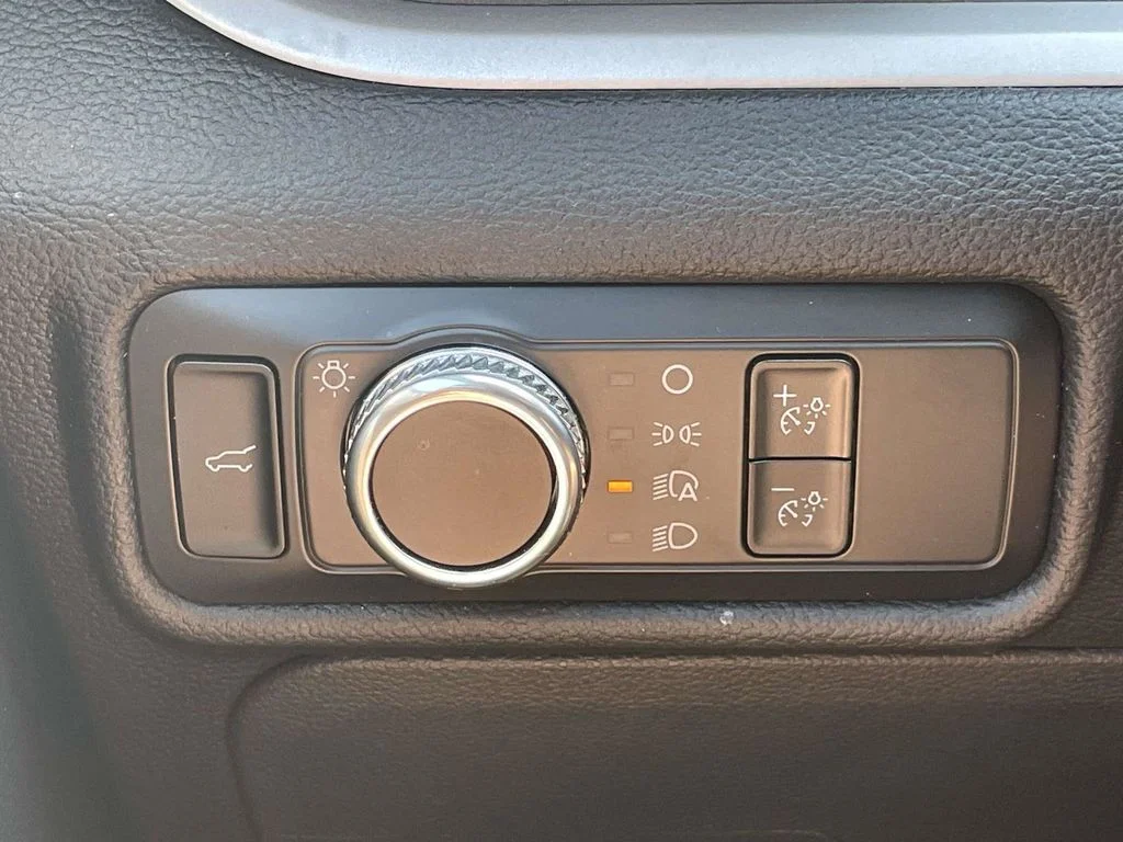 Certified Used 2023 Black Ford XLT image 27