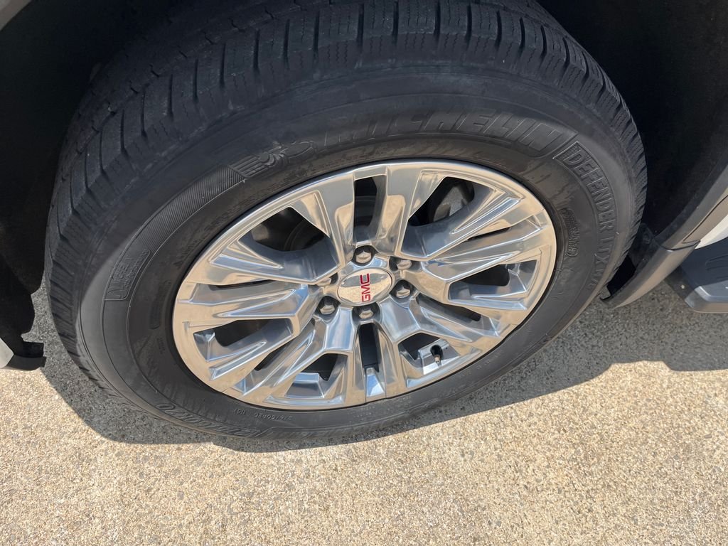 Used 2020 White GMC Denali image 9