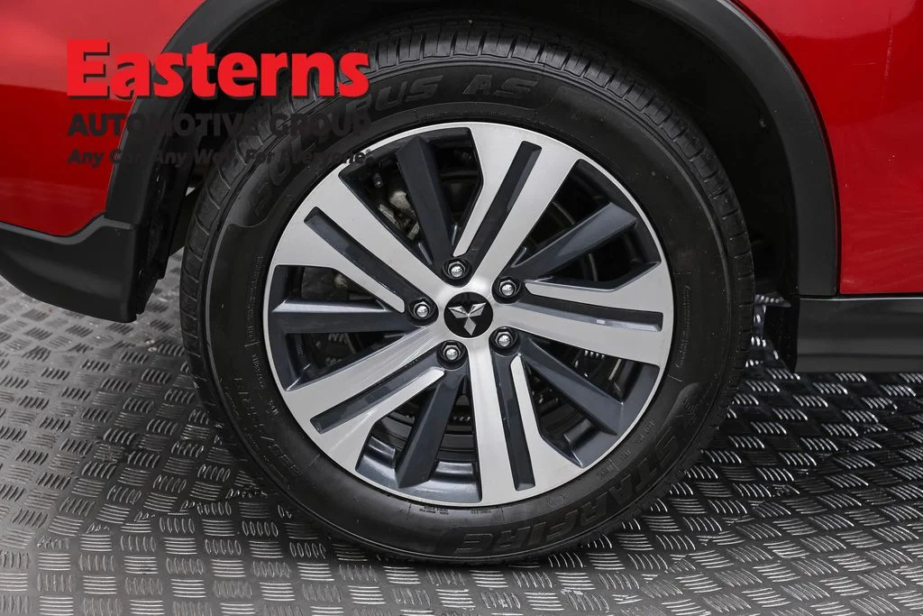 Used 2025 Red Mitsubishi 2.0 SE image 31