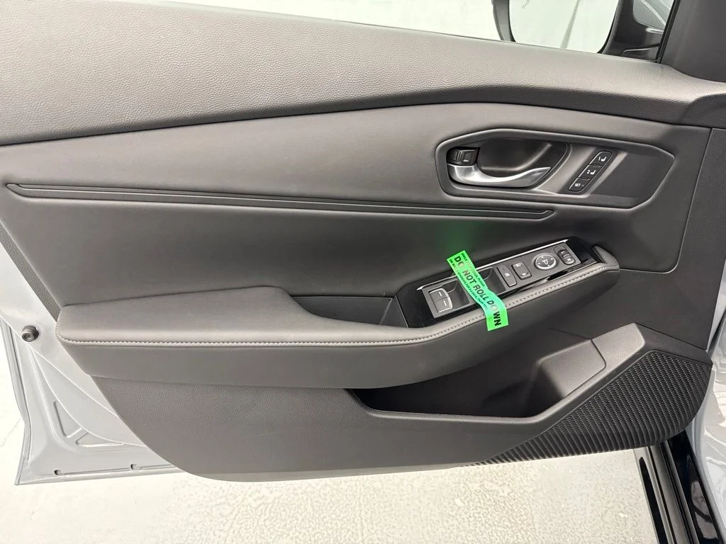 New 2026 Urban Gray Pearl Honda Touring image 18