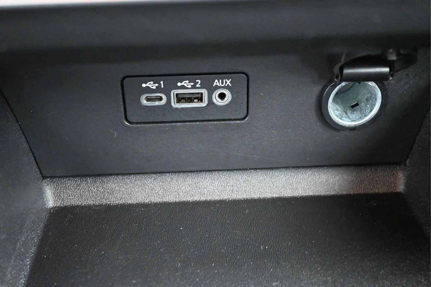Used 2025 White Nissan 2.5 SV image 20