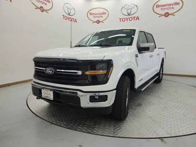 Used 2025 White Ford XLT image 2