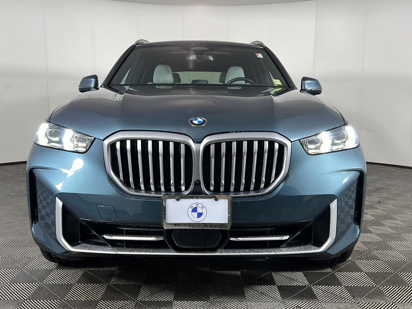 Certified Used 2025 Blue Ridge Mountain Metallic BMW xDrive40i image 13