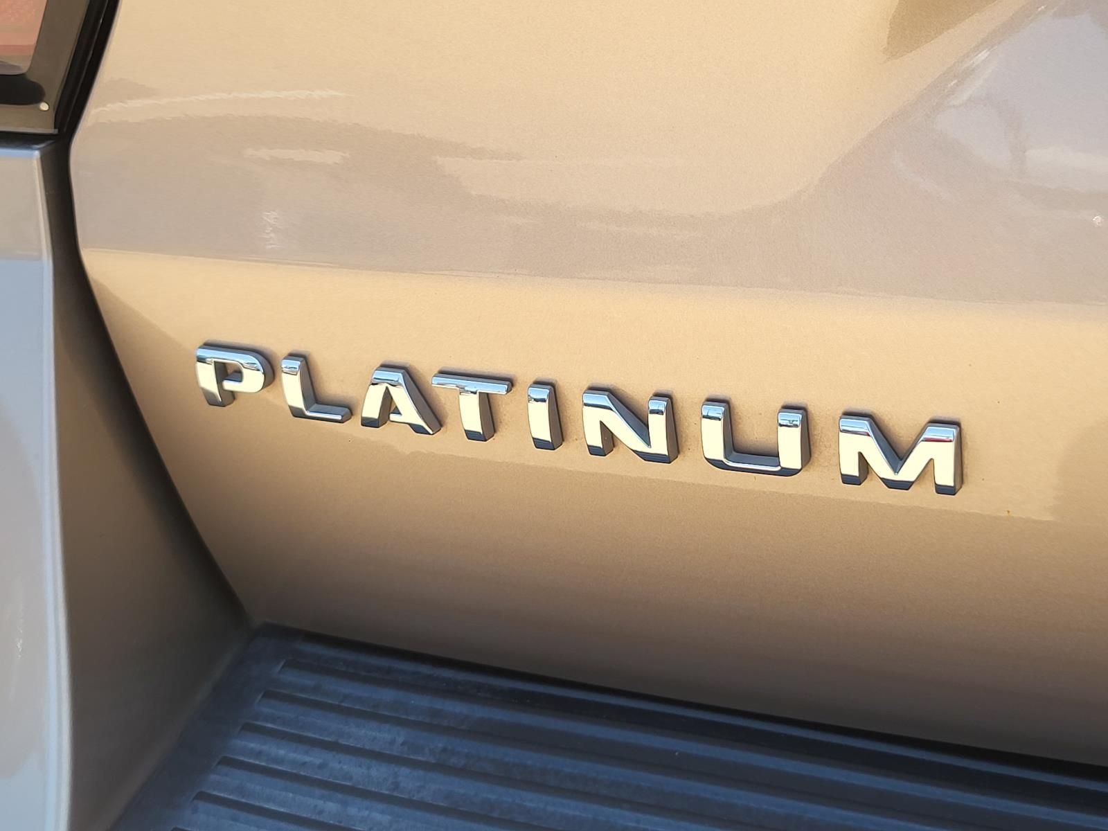 Used 2020 Desert Gold Metallic Ford Platinum image 5