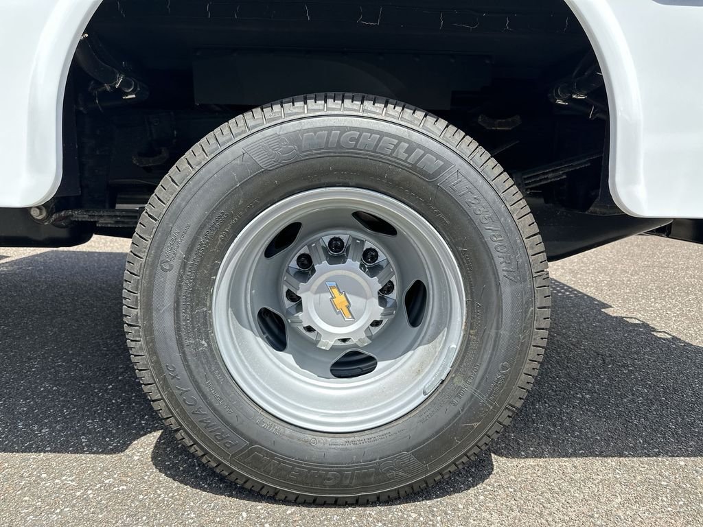 2026 Chevrolet Silverado 3500 HD Work Truck - Photo 32