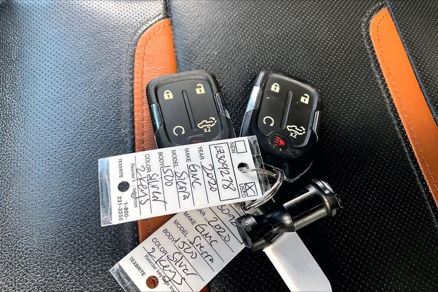 Used 2020 Satin Steel Metallic GMC AT4 image 15