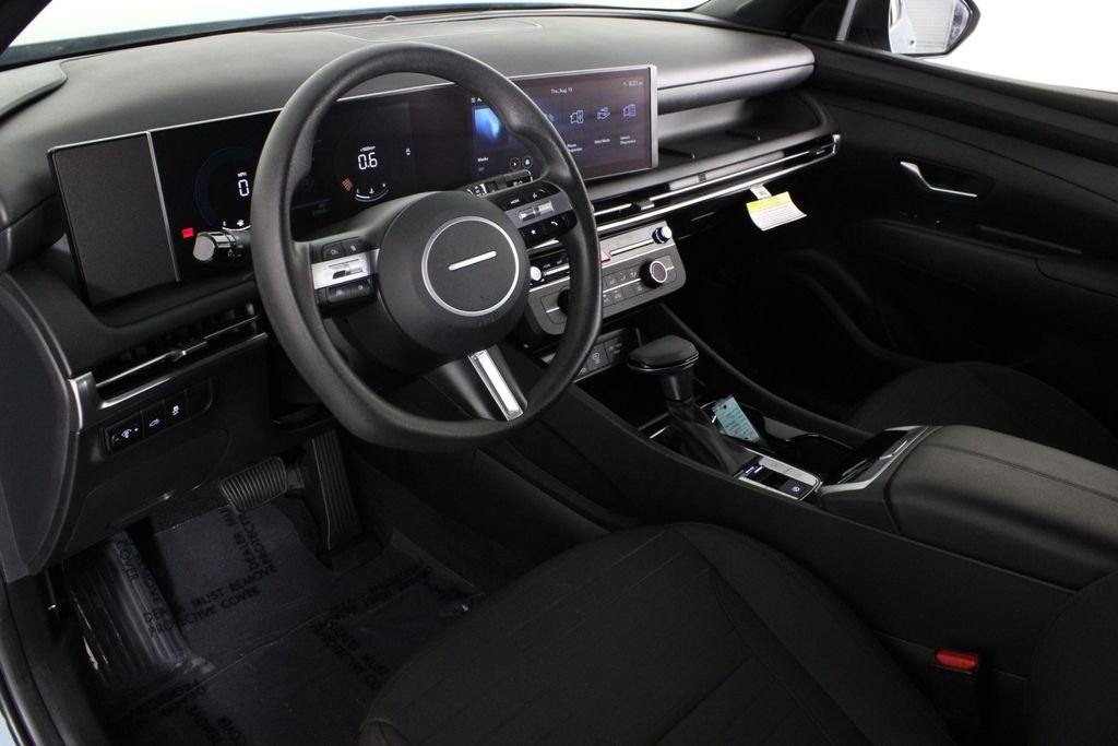 Certified Used 2025 Blue Hyundai SE image 18