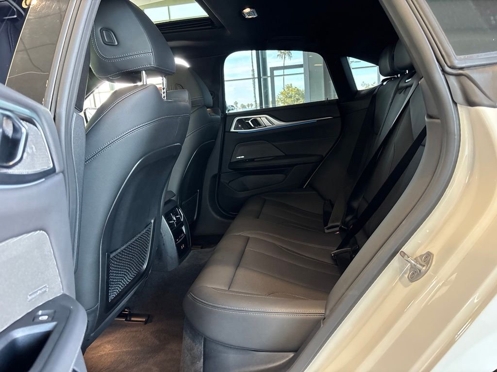 Used 2023 White BMW eDrive40 image 21