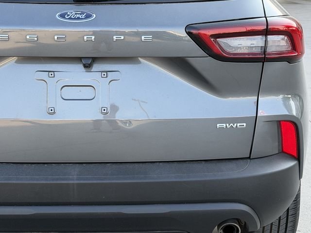 Used 2025 Gray Ford ST-Line Select image 6
