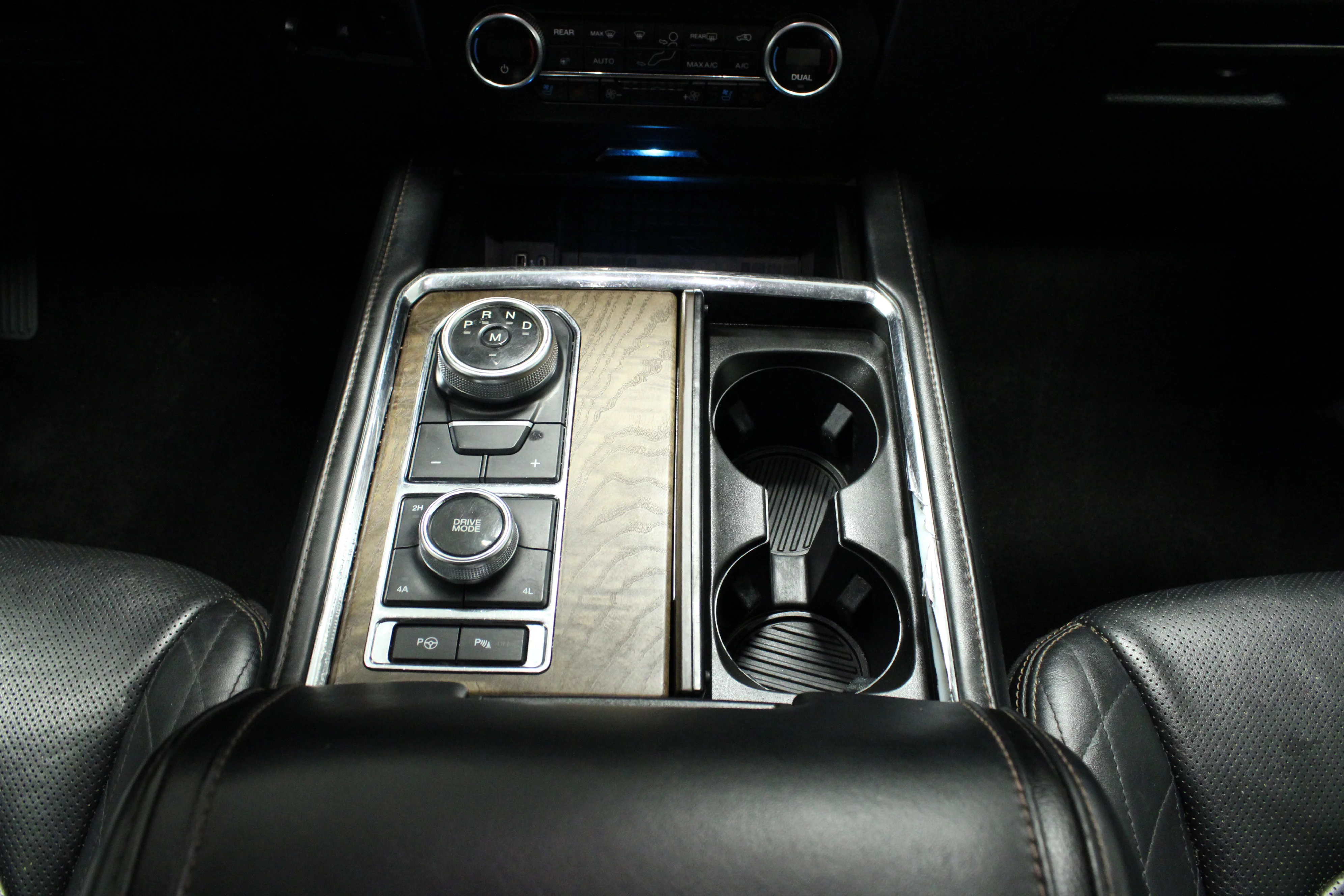 Used 2021 Star White Metallic Tri-Coat Ford Platinum image 21