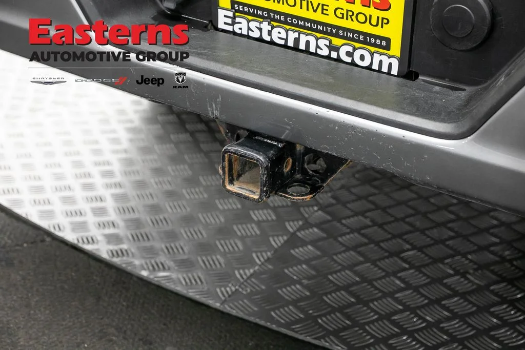 Used 2024 Gray Chevrolet Custom image 22