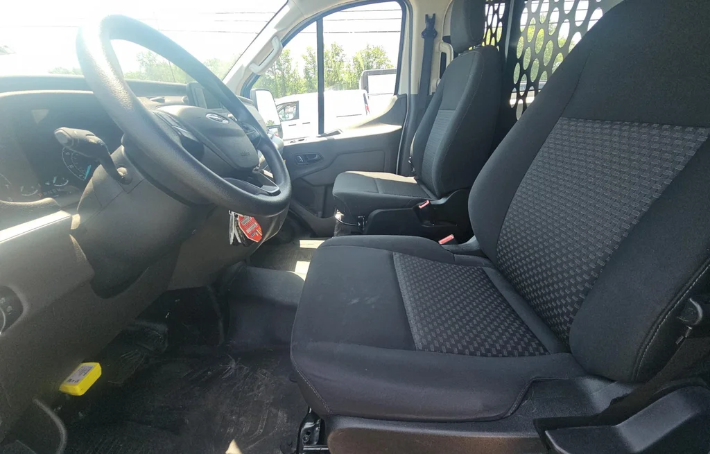 Used 2025 White Ford Base image 6
