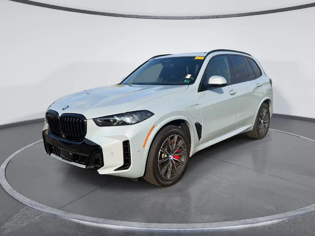 Used 2026 Gray BMW xDrive50e image 3