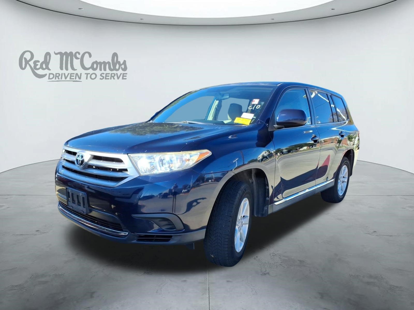 Used 2013 NAUTICAL BLUE MET Toyota 4DR FWD I4 LE image 1