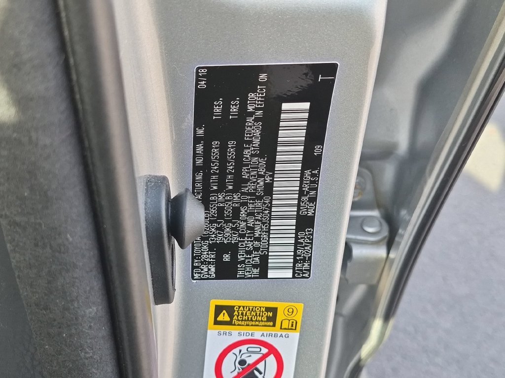 Used 2018 Silver Toyota Limited Platinum image 32