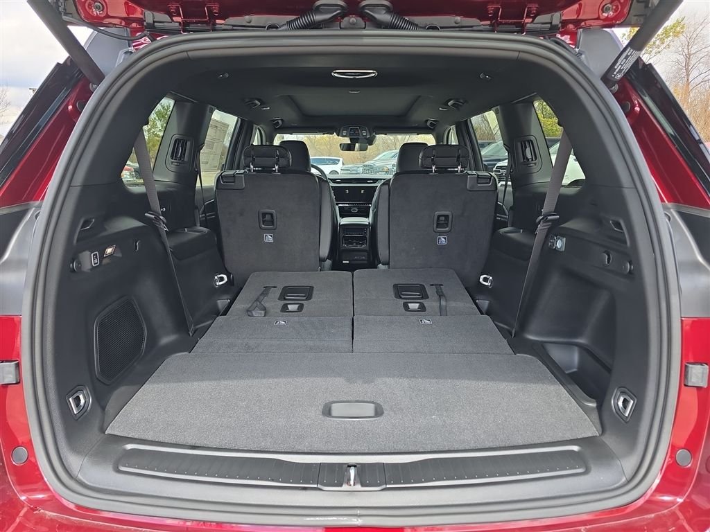 New 2026 Velvet Red Pearl-Coat Exterior Paint Jeep Limited image 13
