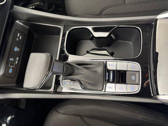 New 2026 White Hyundai SEL AWD image 23