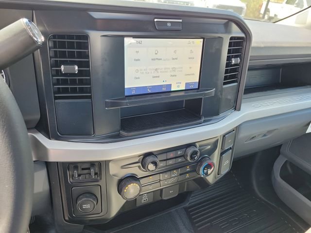 New 2026 Oxford White Ford F-550® XL image 7