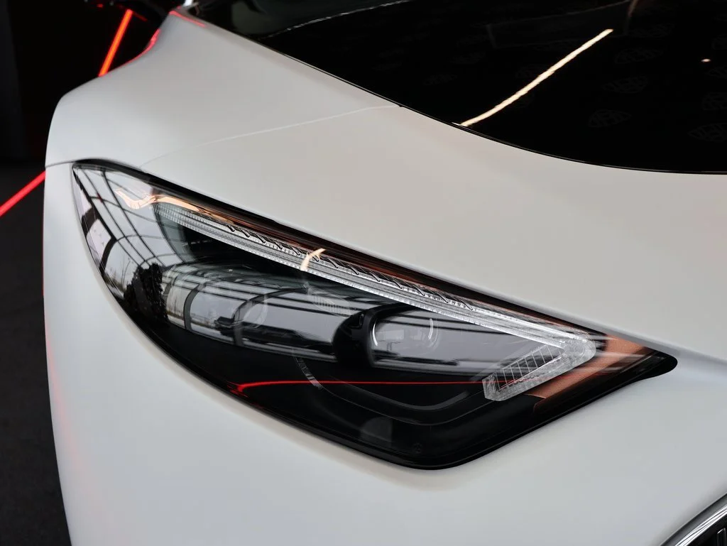 New 2026 MANUFAKTUR moonlight white magno (White Ambiance) Mercedes-Benz Maybach SL 680 image 63