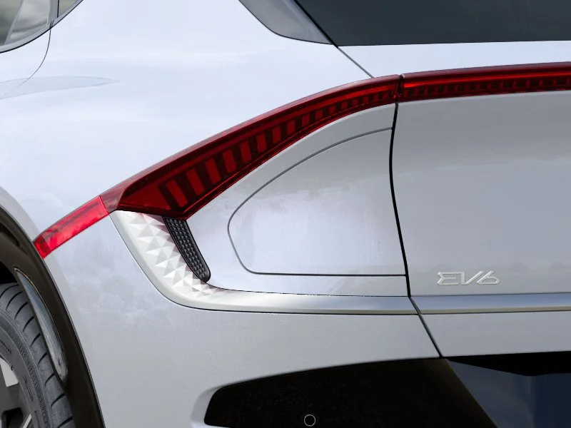 New 2026 Glacial White Pearl Kia Light Long Range image 11