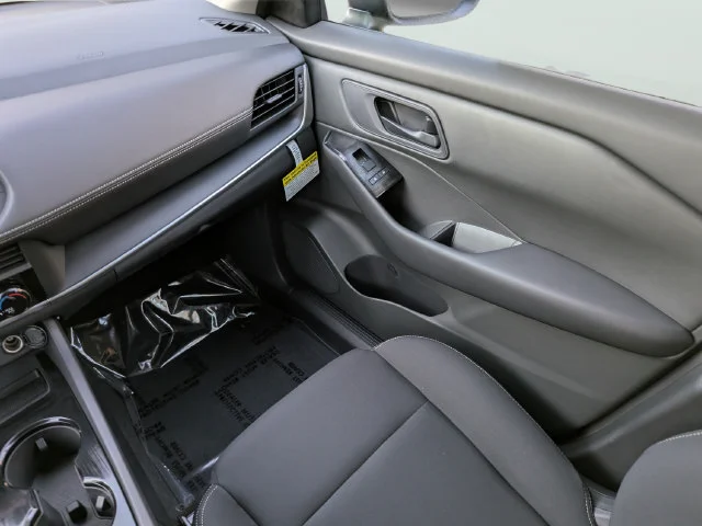 New 2027 Gun Metallic Nissan S image 15
