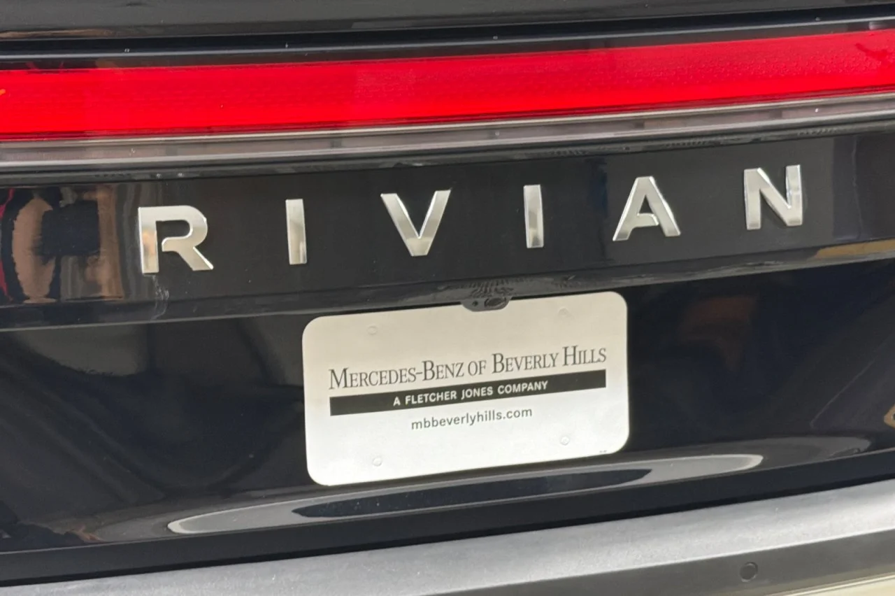 Used 2025 BLACK Rivian Adventure image 26