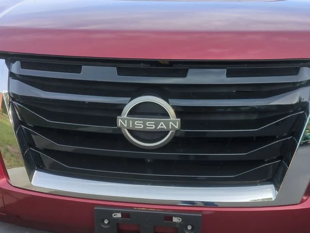 Used 2023 Red Nissan Platinum image 24