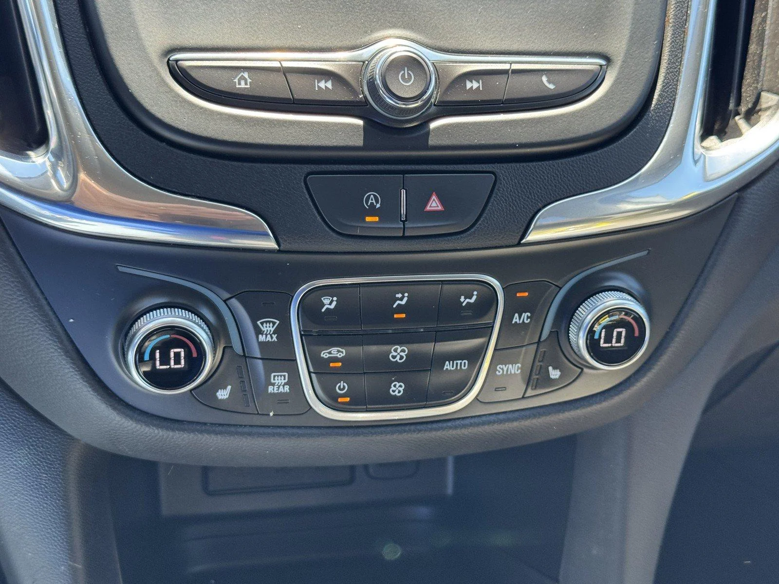 Used 2024 Sterling Gray Metallic Chevrolet LT image 18