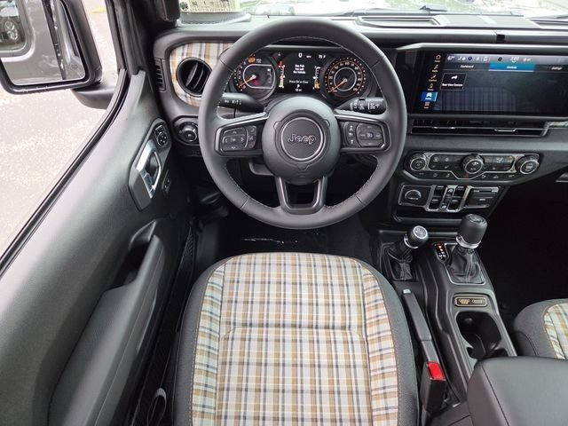 New 2026 Granite Crystal Metallic Clear-Coat Exterior Paint Jeep 85th Anniversary Edition image 5