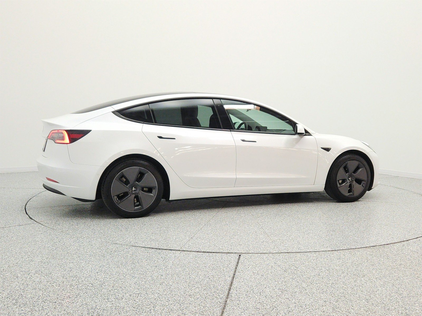 Used 2021 Pearl White Multi-Coat Tesla Standard Range Plus RWD image 5
