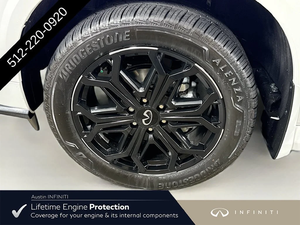 New 2027 White INFINITI SPORT image 44