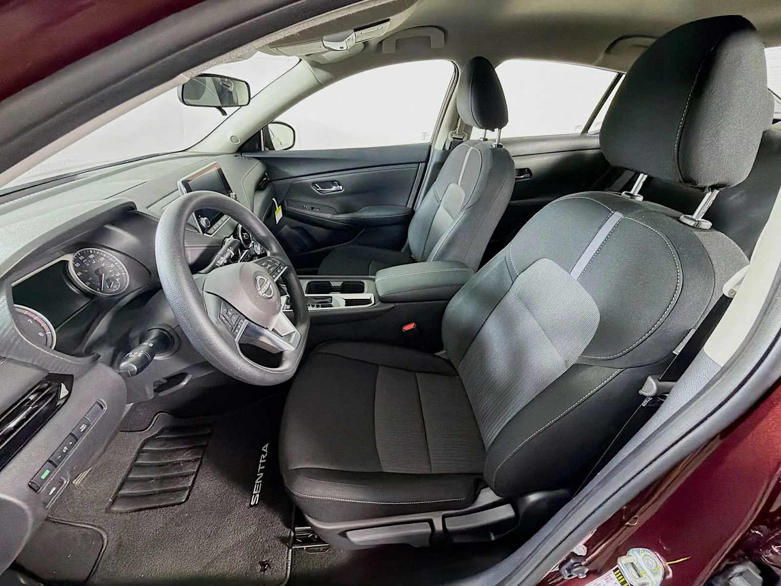 Used 2025 Rosewood Metallic Nissan SV image 18