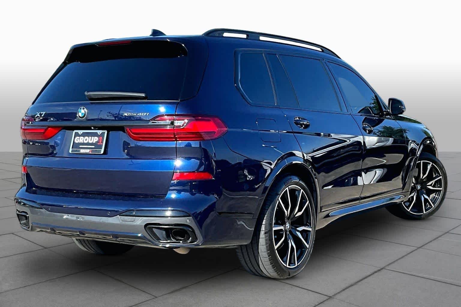 Used 2022 Tanzanite Blue II Metallic BMW xDrive40i image 13