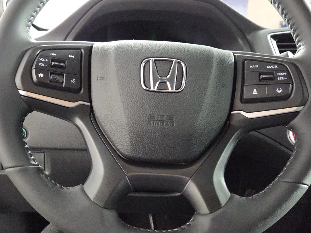 2025 Honda Ridgeline Sport - Photo 13