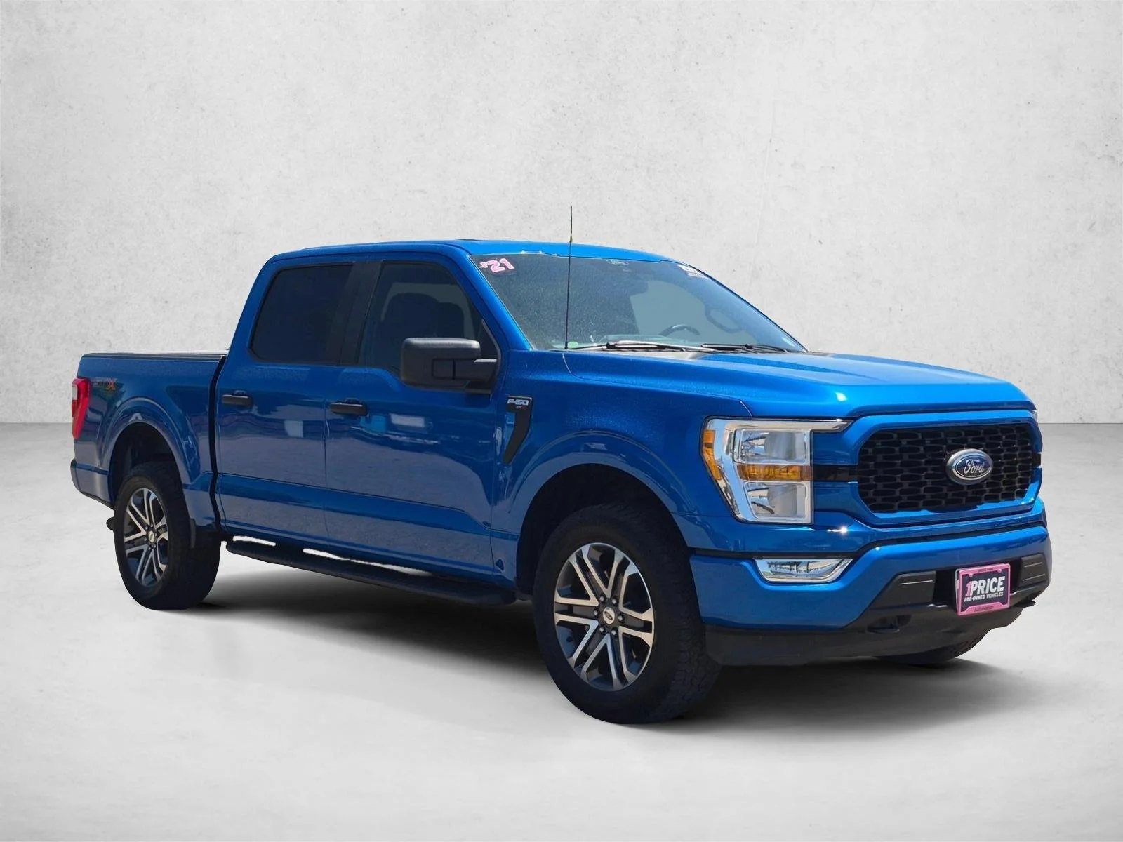 Used 2021 Velocity Blue Metallic Ford XL image 4