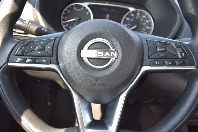 Used 2024 White Nissan SV image 18