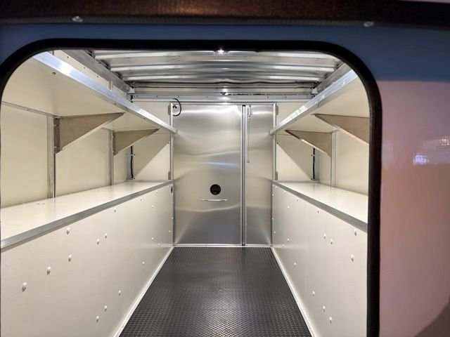 New 2026 Oxford White Ford E-350 SRW image 15