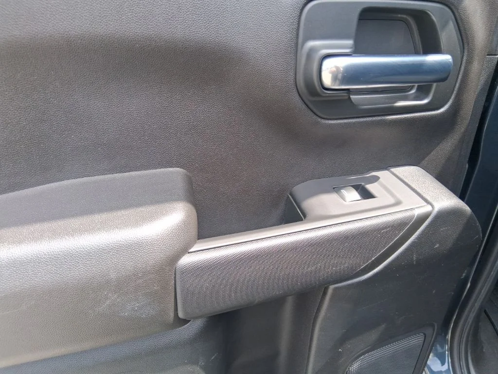 Used 2021 Gray Chevrolet LT image 15