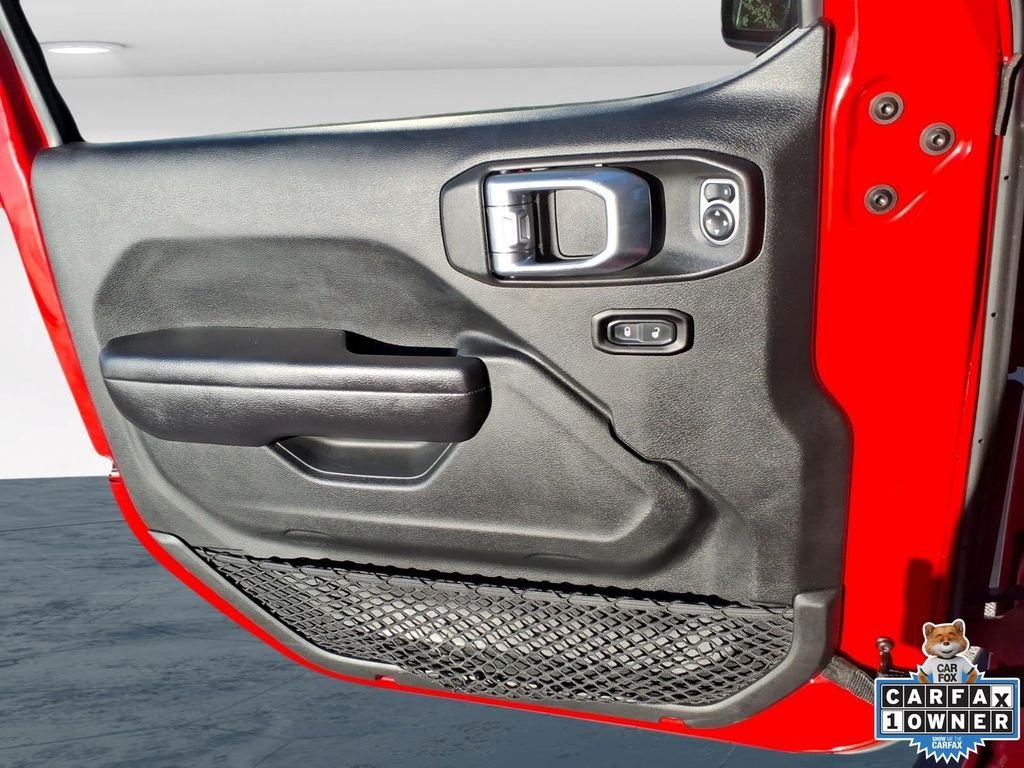Used 2018 Red Jeep Unlimited Sport S image 29